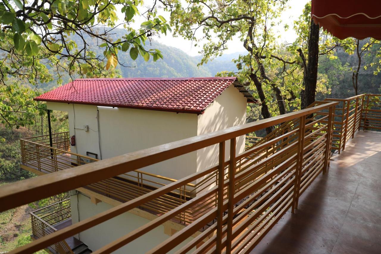 Suryoday Resort ลันส์โดว์นี ภายนอก รูปภาพ